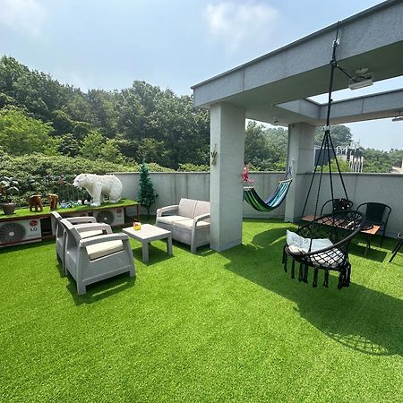 Отель Yolo House Инчон Экстерьер фото