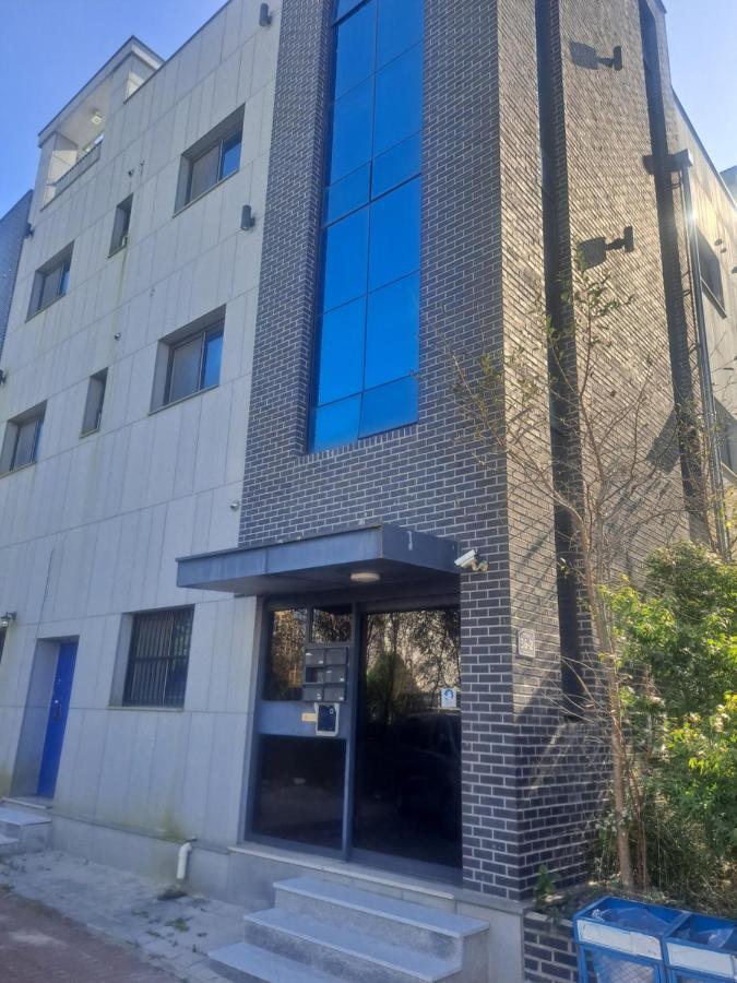 Отель Yolo House Инчон Экстерьер фото