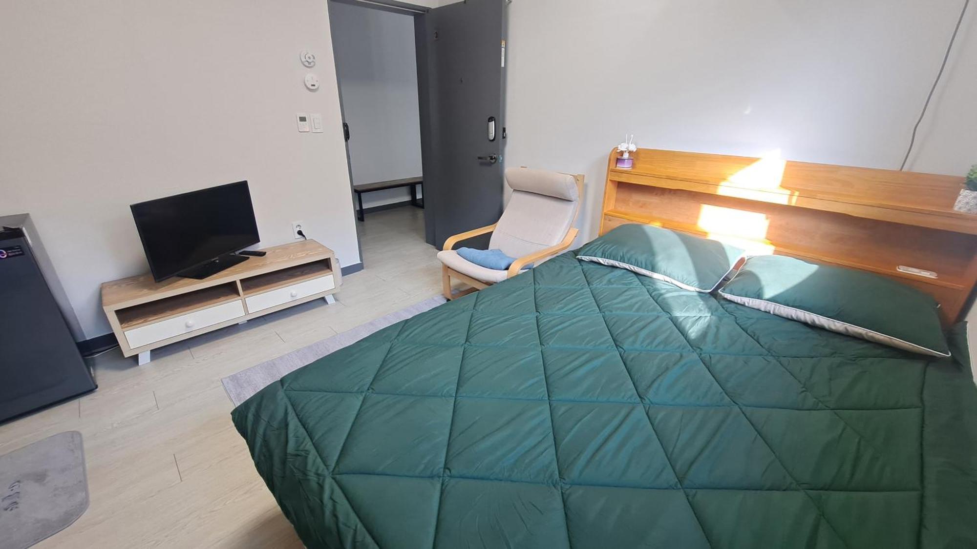 Отель Yolo House Инчон Экстерьер фото