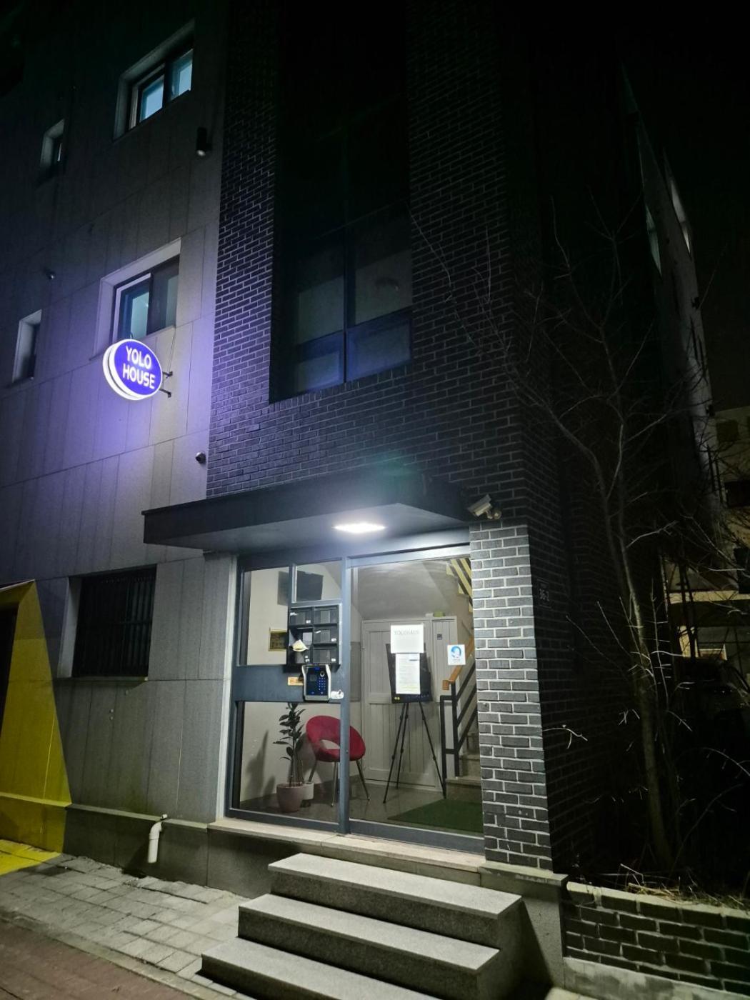 Отель Yolo House Инчон Экстерьер фото