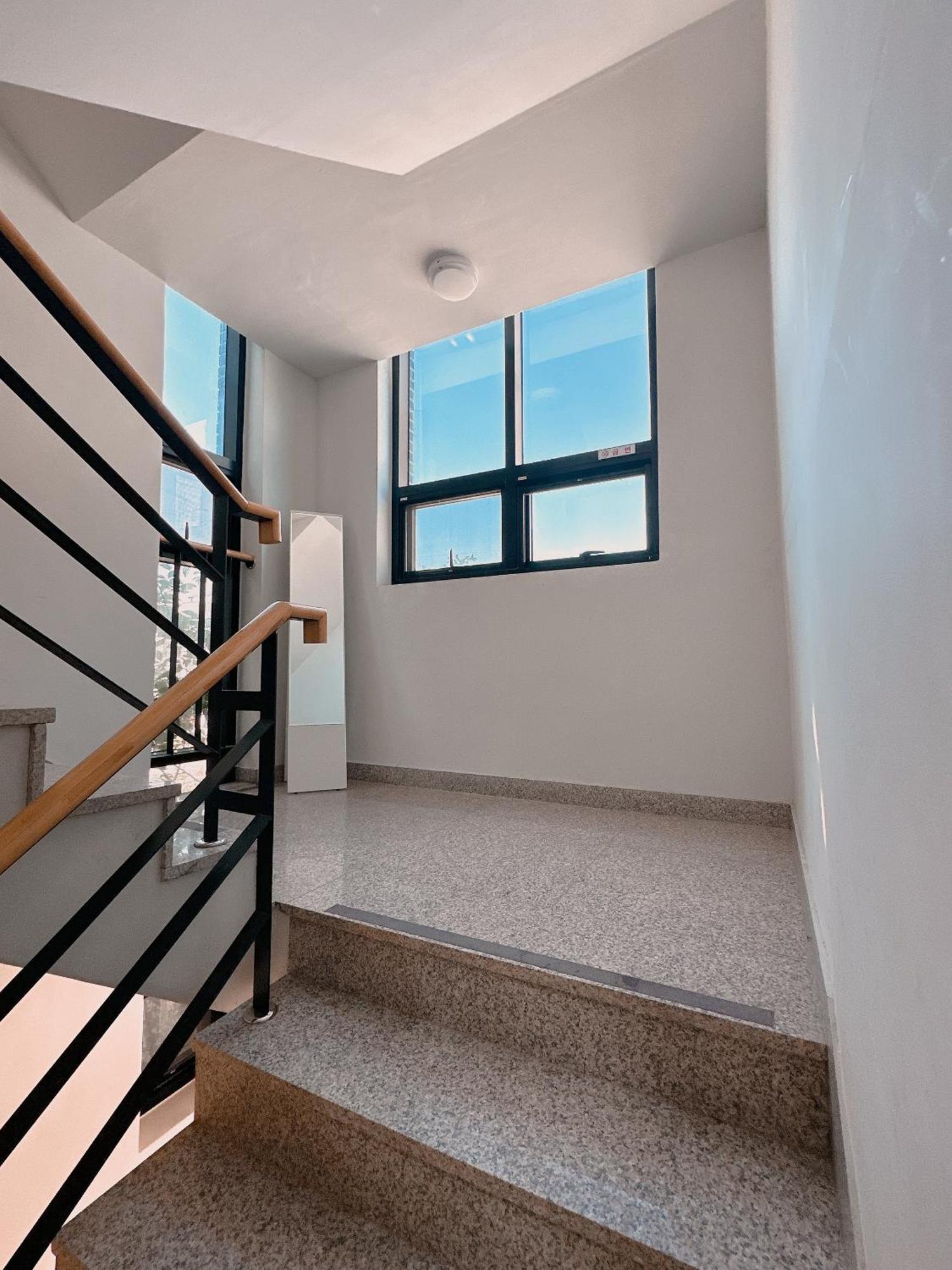 Отель Yolo House Инчон Экстерьер фото