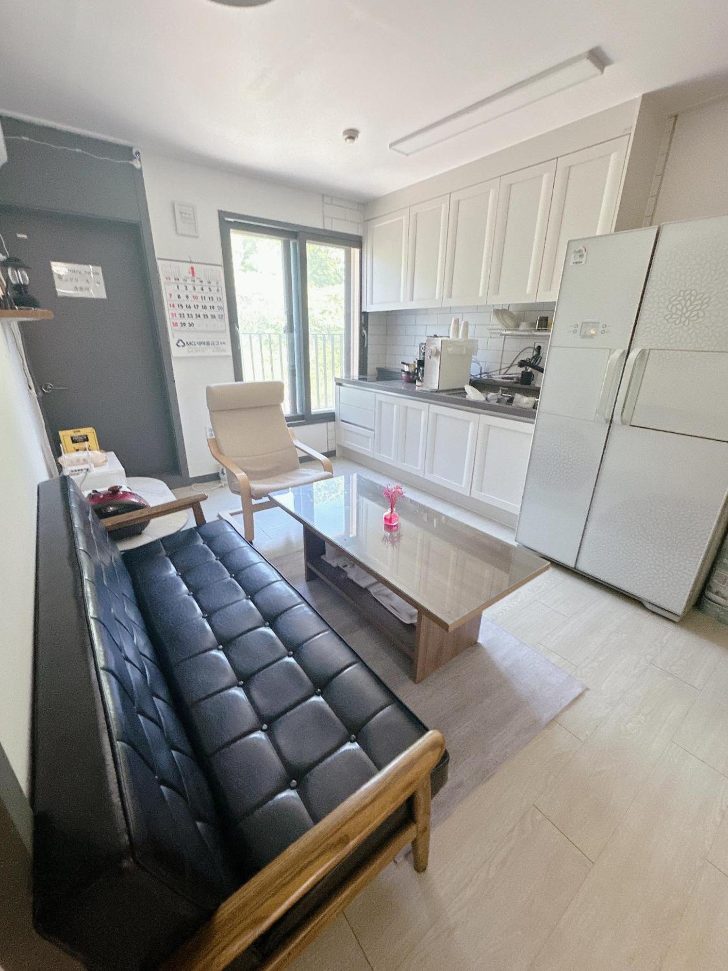 Отель Yolo House Инчон Экстерьер фото