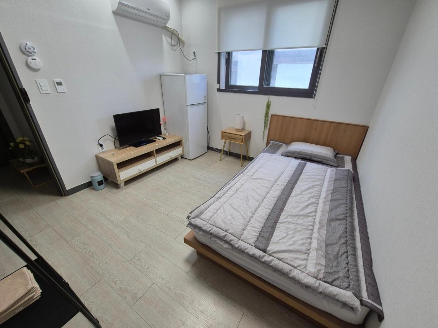 Отель Yolo House Инчон Экстерьер фото