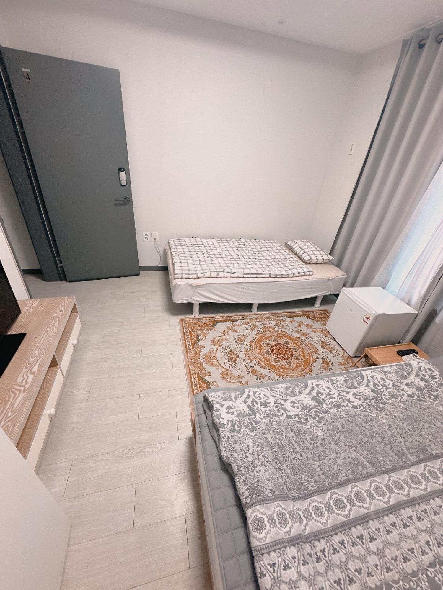 Отель Yolo House Инчон Экстерьер фото