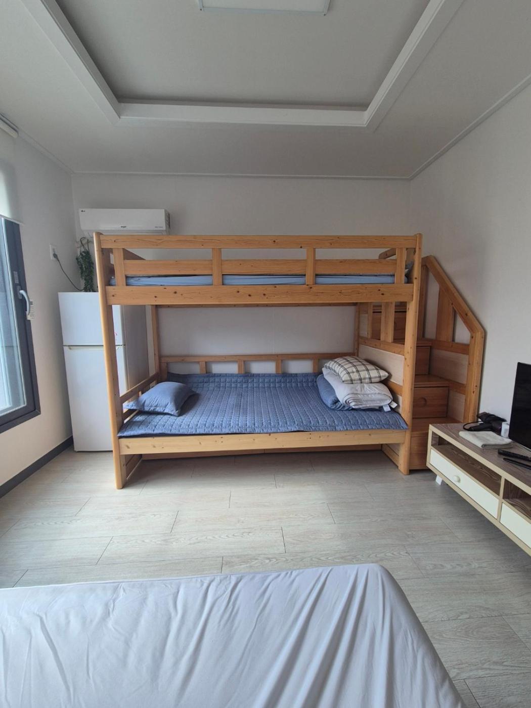 Отель Yolo House Инчон Экстерьер фото